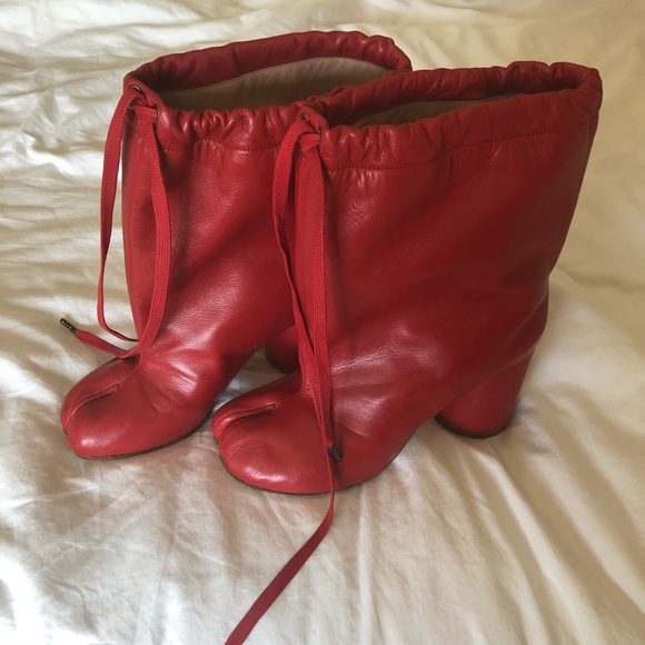 maison margiela tabi red